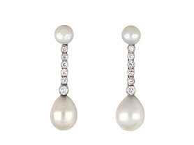 Antique jewellery; invest in rarity.