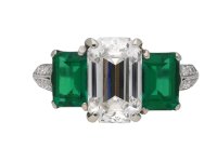 Vintage diamond emerald three stone ring berganza hatton garden