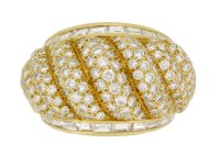 front veiw Van Cleef & Arpels vintage diamond dress ring