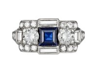 Tiffany & Co. sapphire and diamond ring, American, circa 1920 30