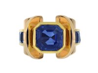 Ceylon sapphire flank solitaire ring circa 1970 hatton garden