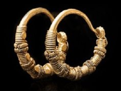 Ancient Greek Crown Found in a Somerset Cottage