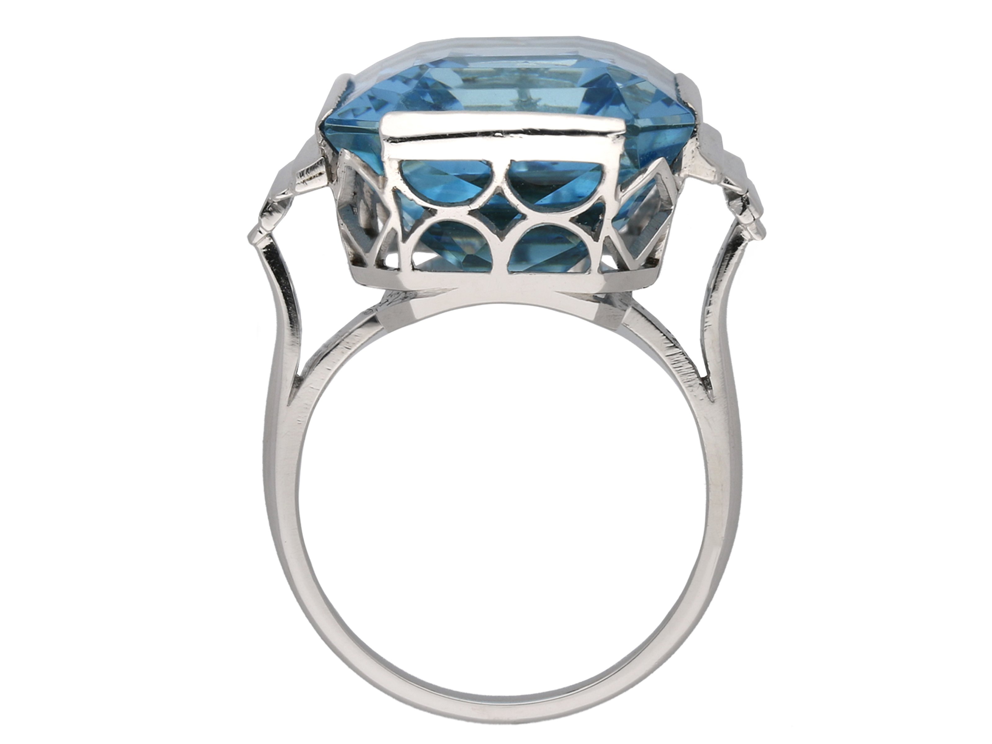 Art Deco solitaire aquamarine ring, circa 193 | Ref 25155