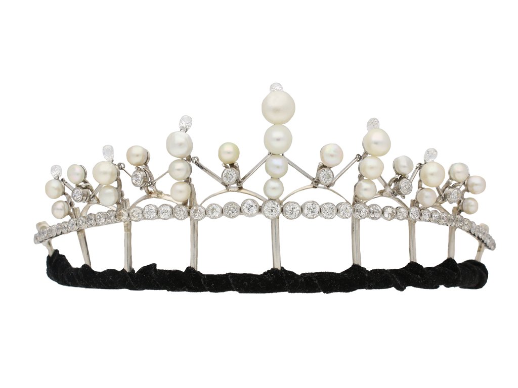 Natural pearl diamond tiara/necklace berganza hatton garden