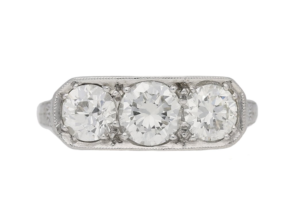 front view Three stone diamond ring, circa 1930. hatton garden berganza