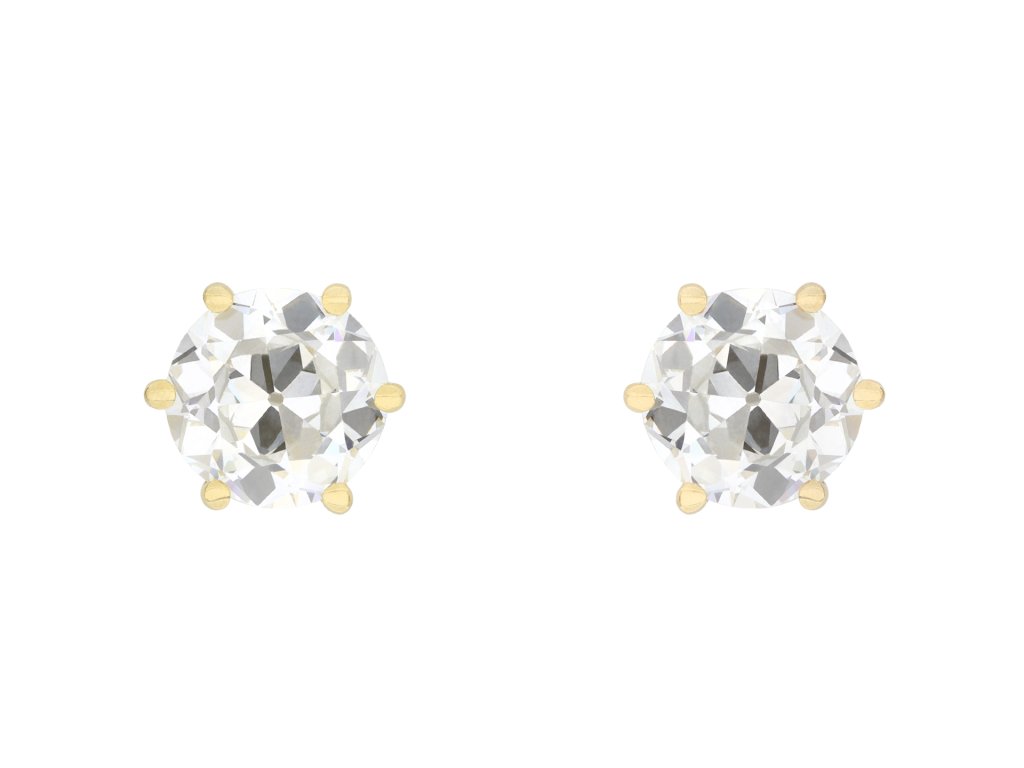 Old cut diamond stud earrings. 