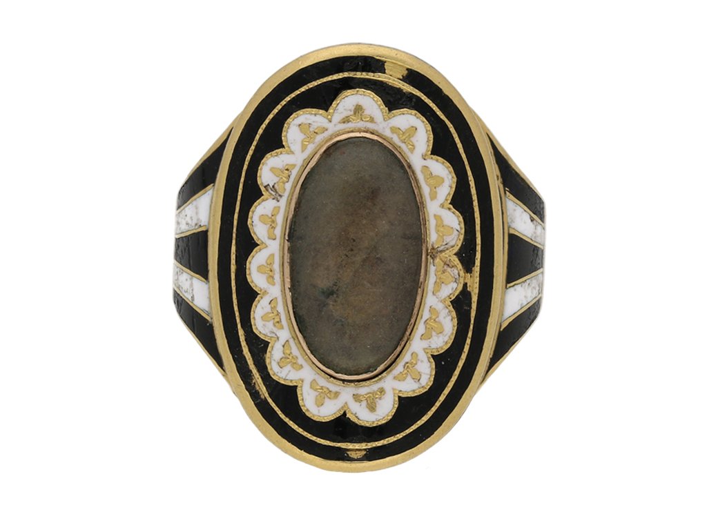 antique Enamelled memorial ring berganza hatton garden