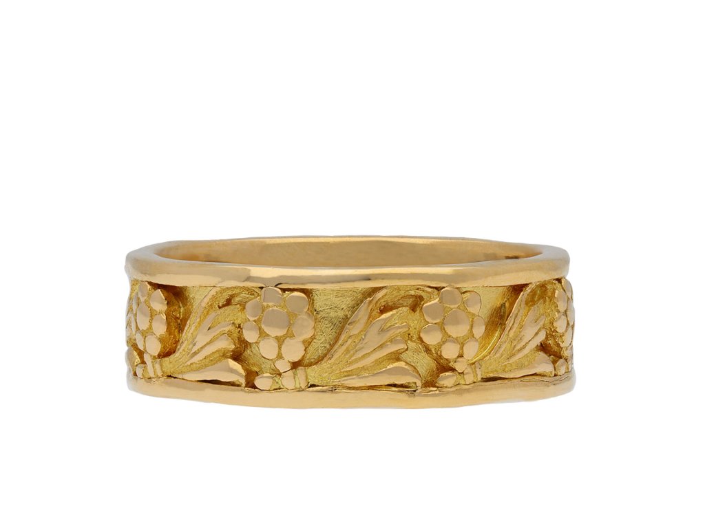 Carved floral wedding band, English, 1959. Hatton Garden