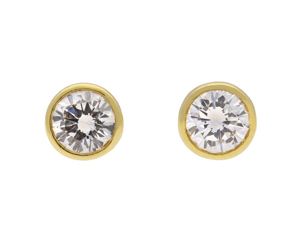 Diamond stud earrings hatton garden