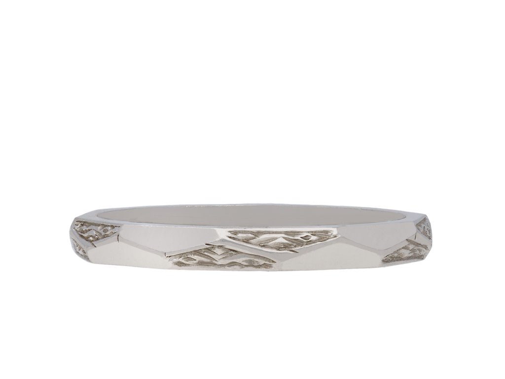Platinum engraved wedding band, circa 1935. Hatton Garden