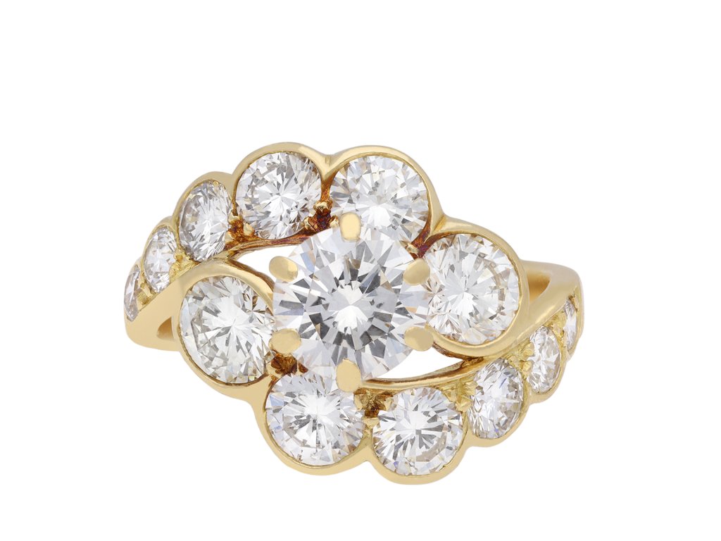 Vintage diamond cluster ring, French, circa 1970. Hatton Garden