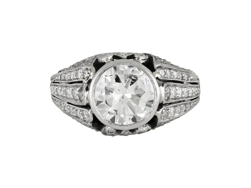 Art Deco diamond cluster ring, circa 1920.