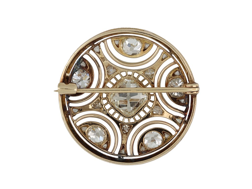 Old mine diamond openwork brooch, circa 1905.