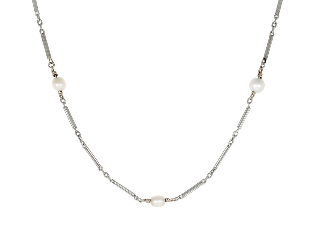 Natural pearl gold chain, circa 1920. 