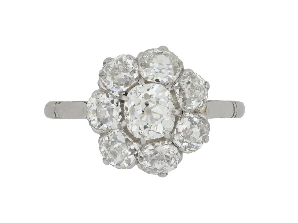 Art Deco diamond cluster ring, circa 1920.
