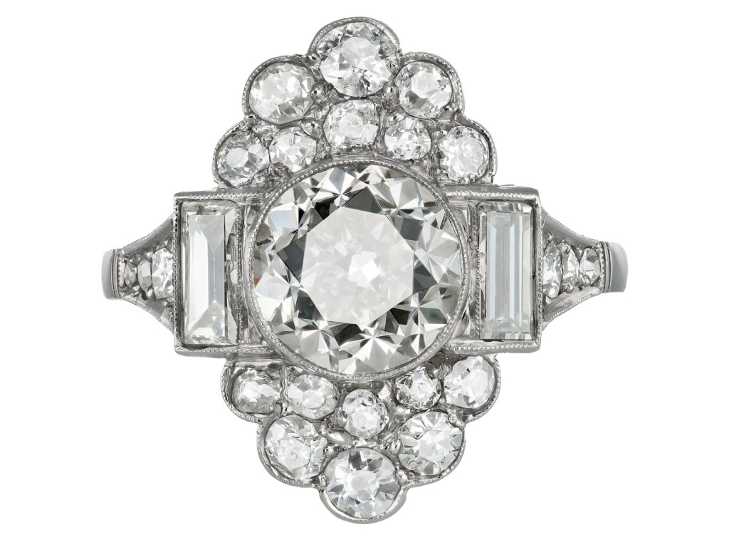 Old Cut diamond cluster ring, circa 1935.