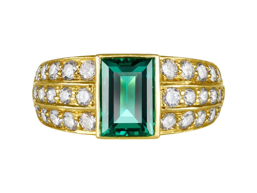 Colombian emerald and diamond cluster ring