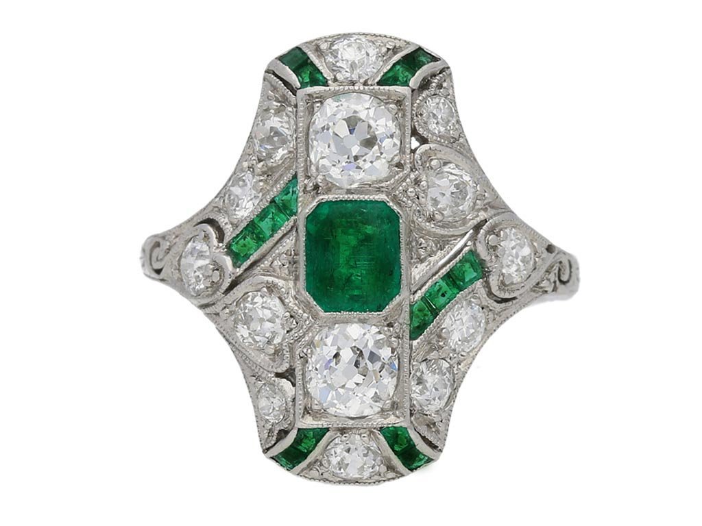 front veiw antique emerald diamond ring hatton garden berganza