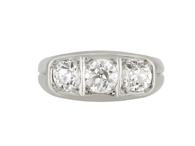 Jewellery item in modal