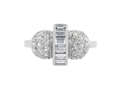 Jewellery item in modal