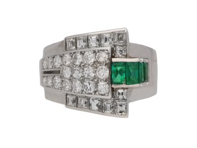 Jewellery item in modal