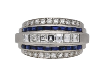 Jewellery item in modal