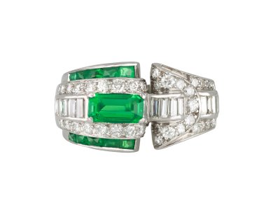 Jewellery item in modal
