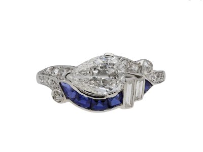 Jewellery item in modal