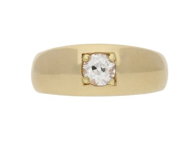 Jewellery item in modal