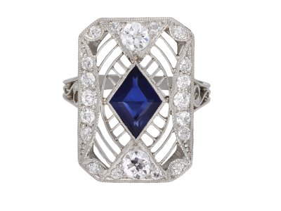 Jewellery item in modal