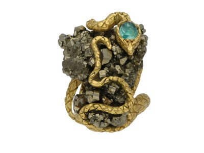 Jewellery item in modal