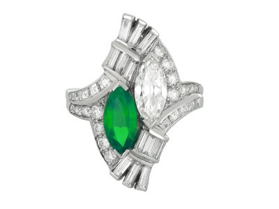 Jewellery item in modal