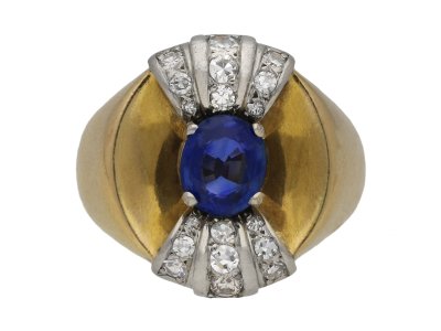 Jewellery item in modal