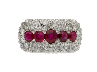 Jewellery item in modal