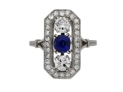 Jewellery item in modal