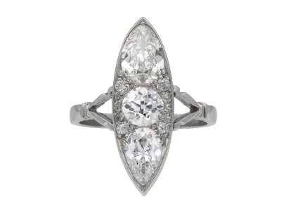 Jewellery item in modal
