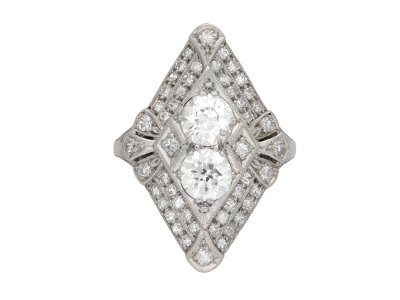 Jewellery item in modal
