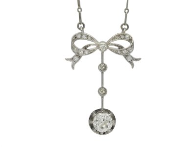 Jewellery item in modal