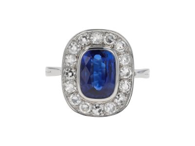 Jewellery item in modal