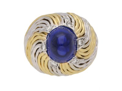 Jewellery item in modal