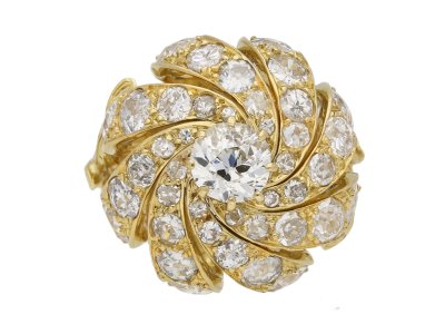 Jewellery item in modal