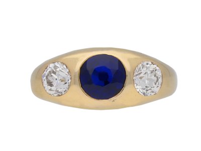 Jewellery item in modal
