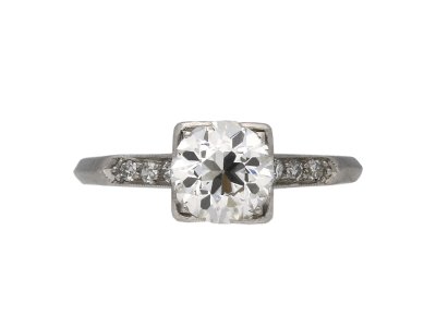 Jewellery item in modal