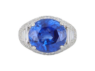 Jewellery item in modal