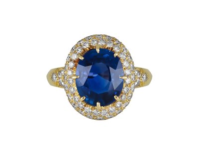 Jewellery item in modal