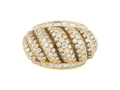 Jewellery item in modal