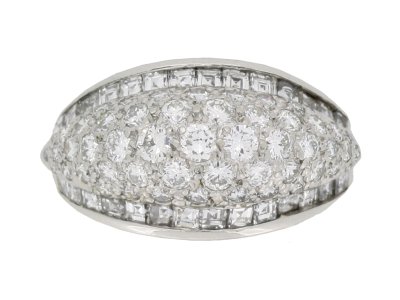 Jewellery item in modal
