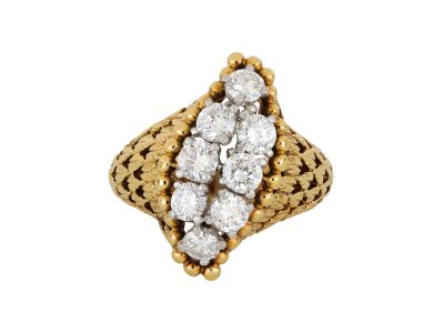 Jewellery item in modal
