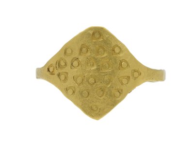 Jewellery item in modal
