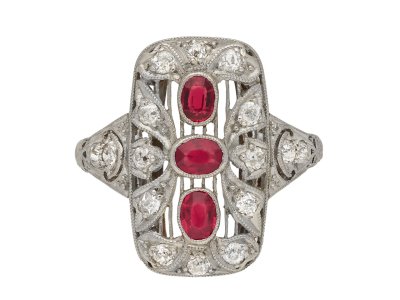 Jewellery item in modal
